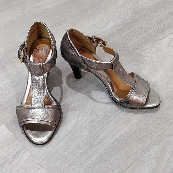 Sofft Shoes - Sofft t-strap 3in heels
